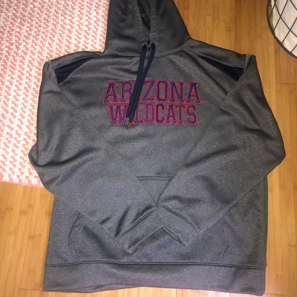 Men’s XL University of Arizona pullover sweatshirt